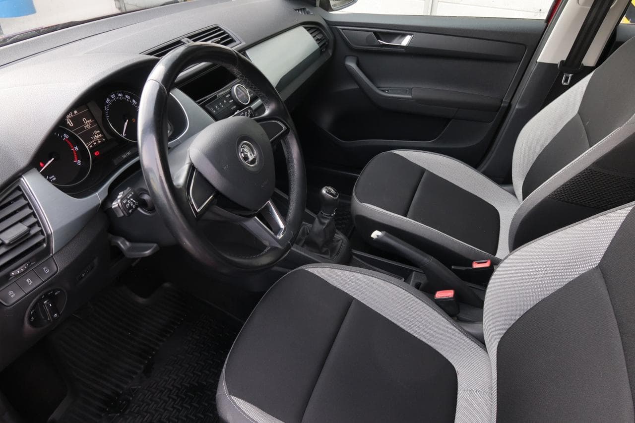 2016 Škoda FABIA - 16