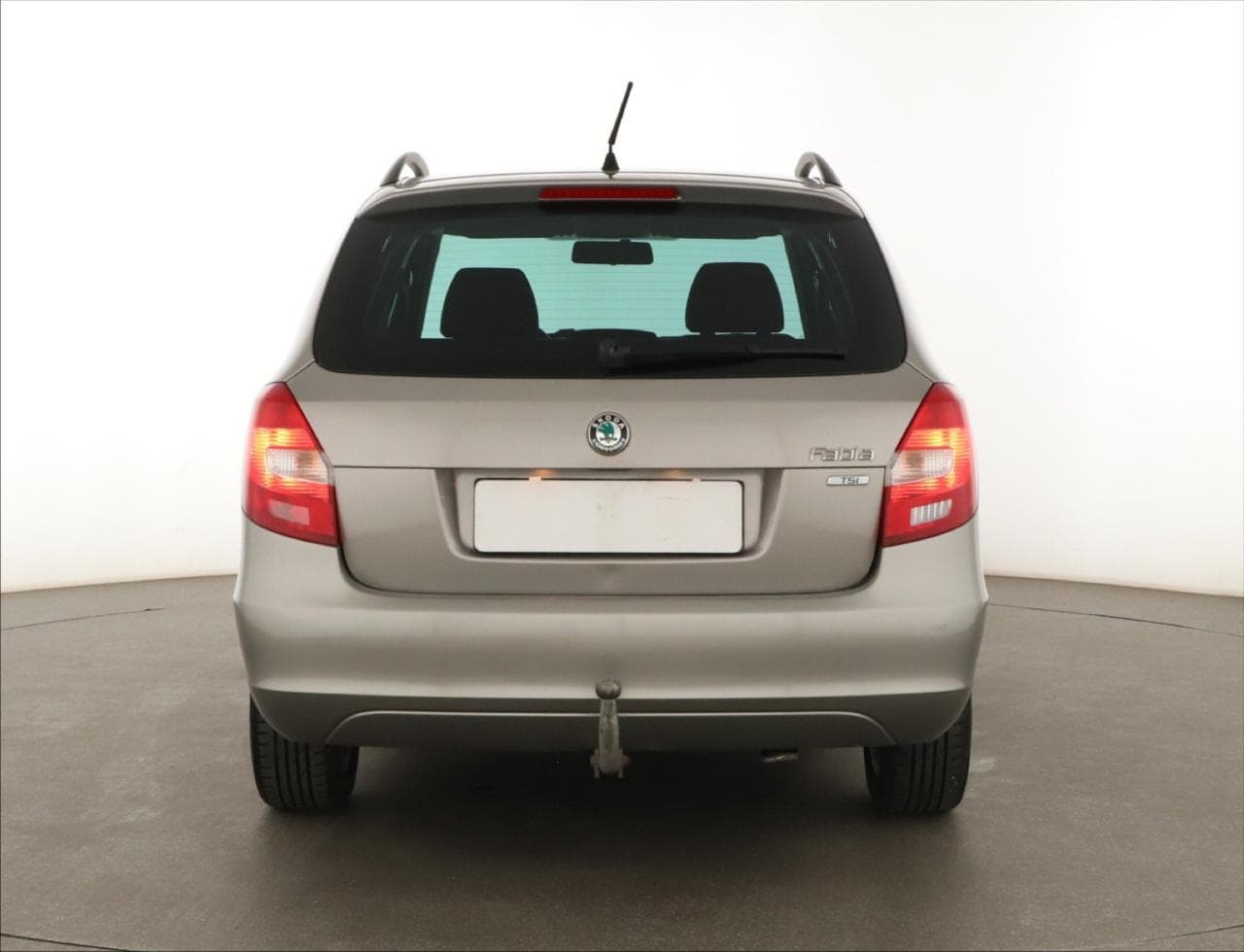 2014 Škoda FABIA - 10