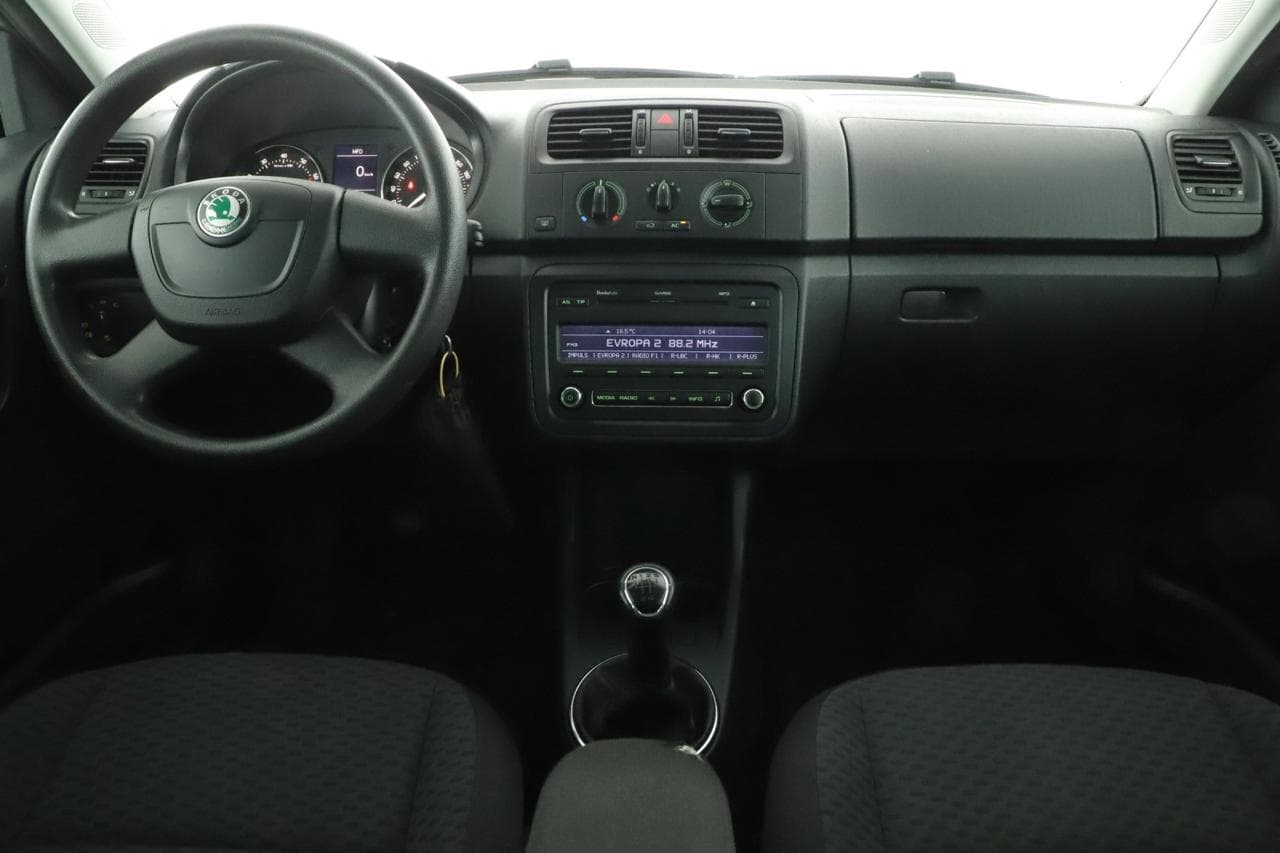 2014 Škoda FABIA - 16