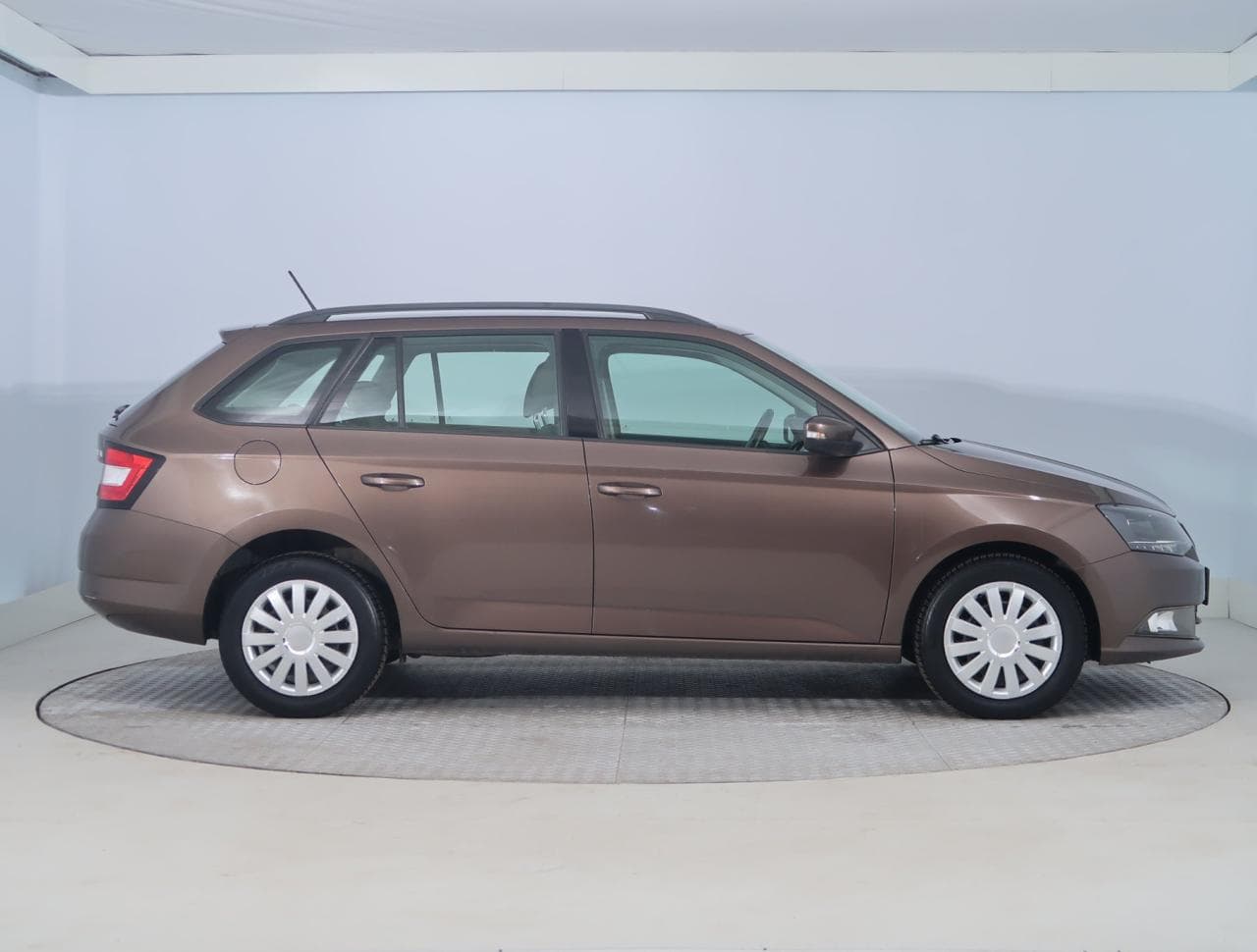 2017 Škoda FABIA - 8