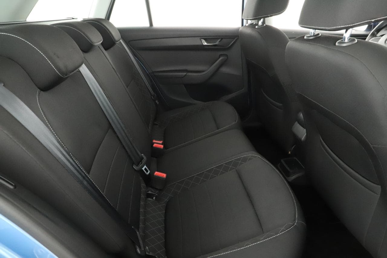 2015 Škoda FABIA - 17