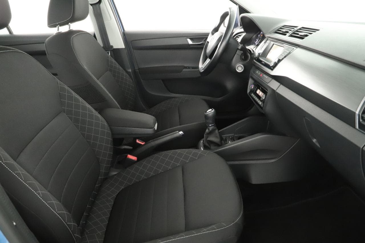 2015 Škoda FABIA - 15
