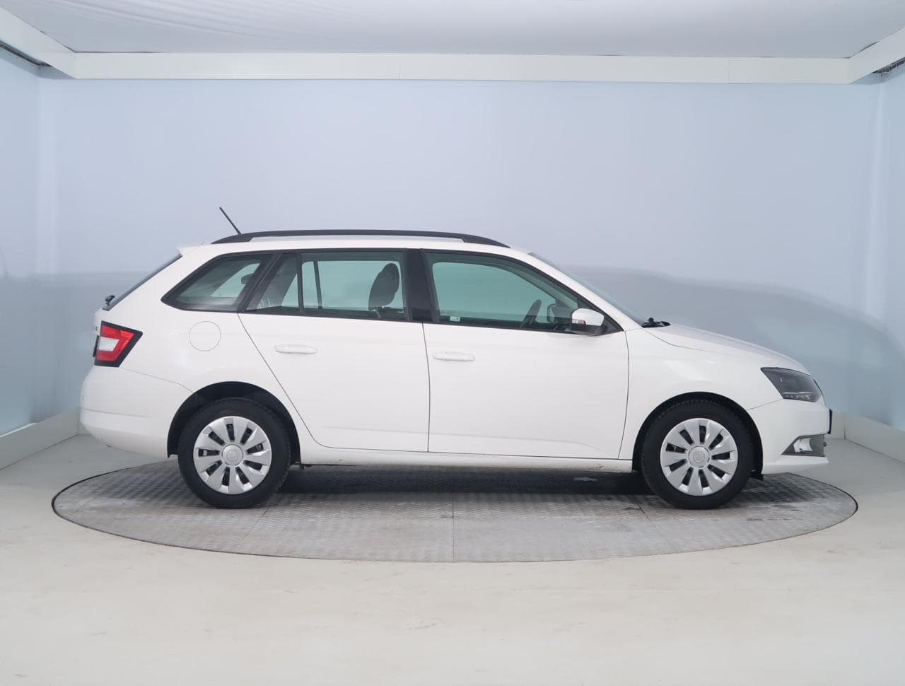 2017 Škoda FABIA - 9