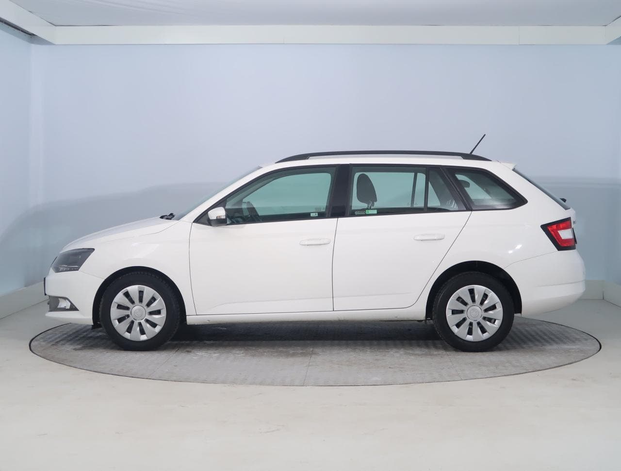 2017 Škoda FABIA - 4