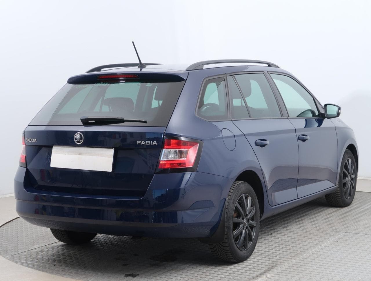 2015 Škoda FABIA - 7