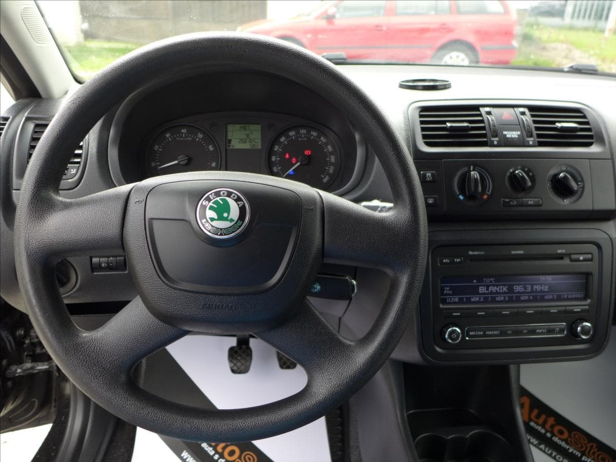 2011 Škoda FABIA - 18