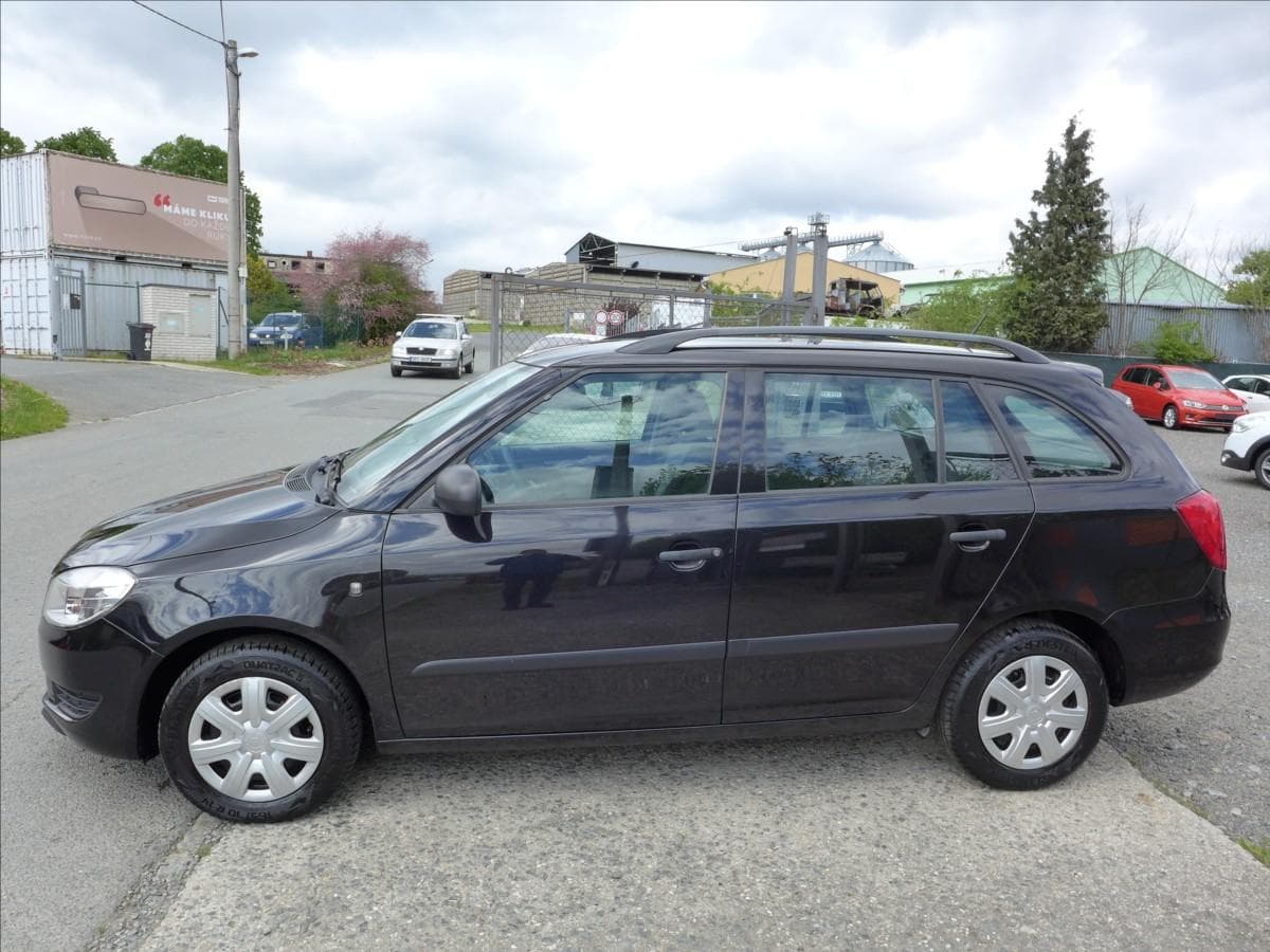 2011 Škoda FABIA - 9