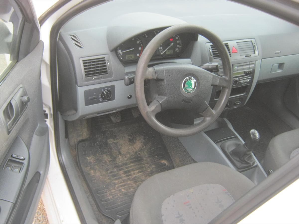 2004 Škoda FABIA - 9