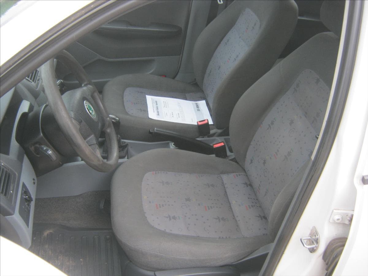 2004 Škoda FABIA - 10