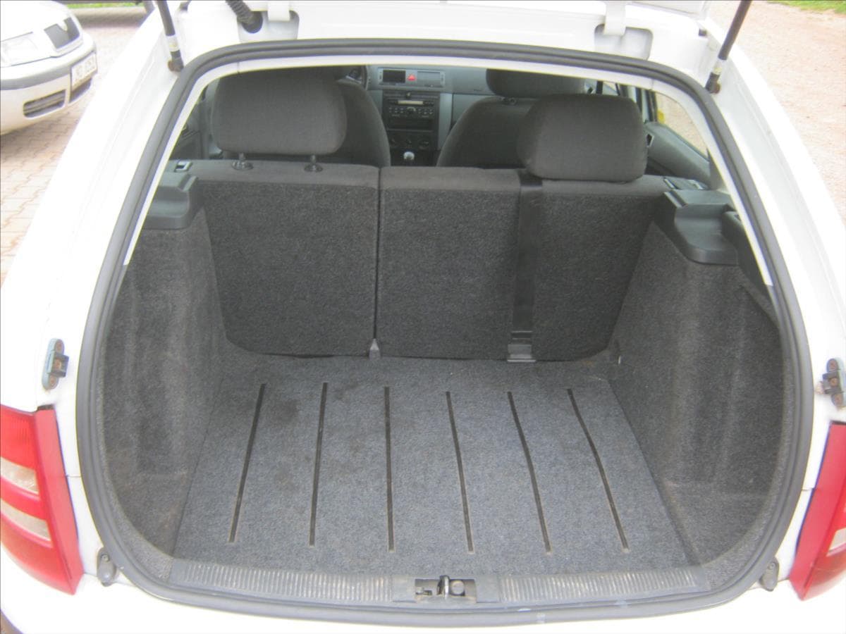 2004 Škoda FABIA - 12