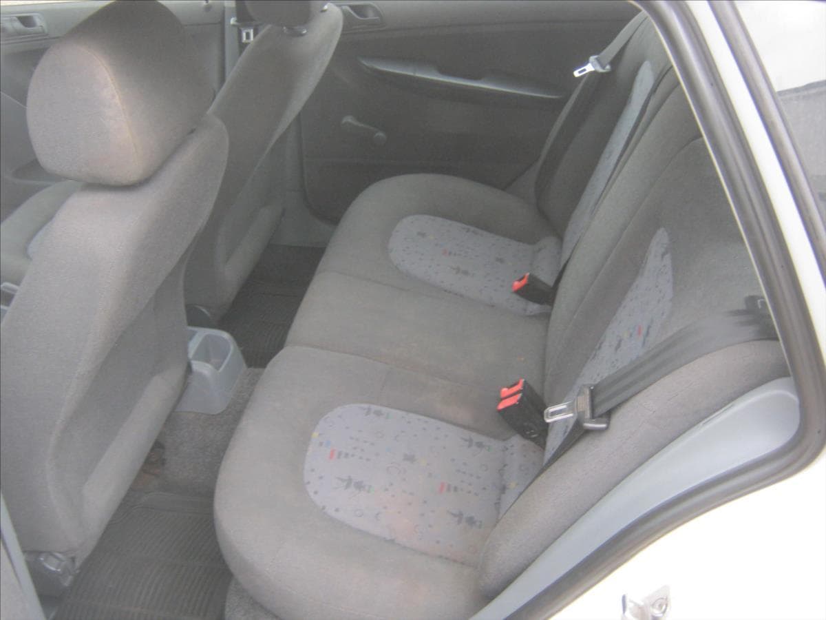 2004 Škoda FABIA - 11