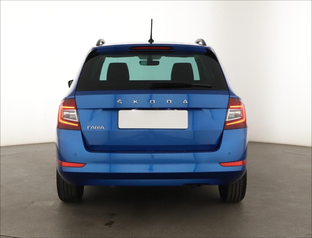 2021 Škoda FABIA - 6