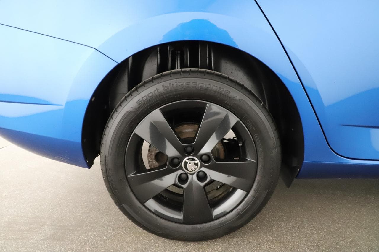 2021 Škoda FABIA - 18