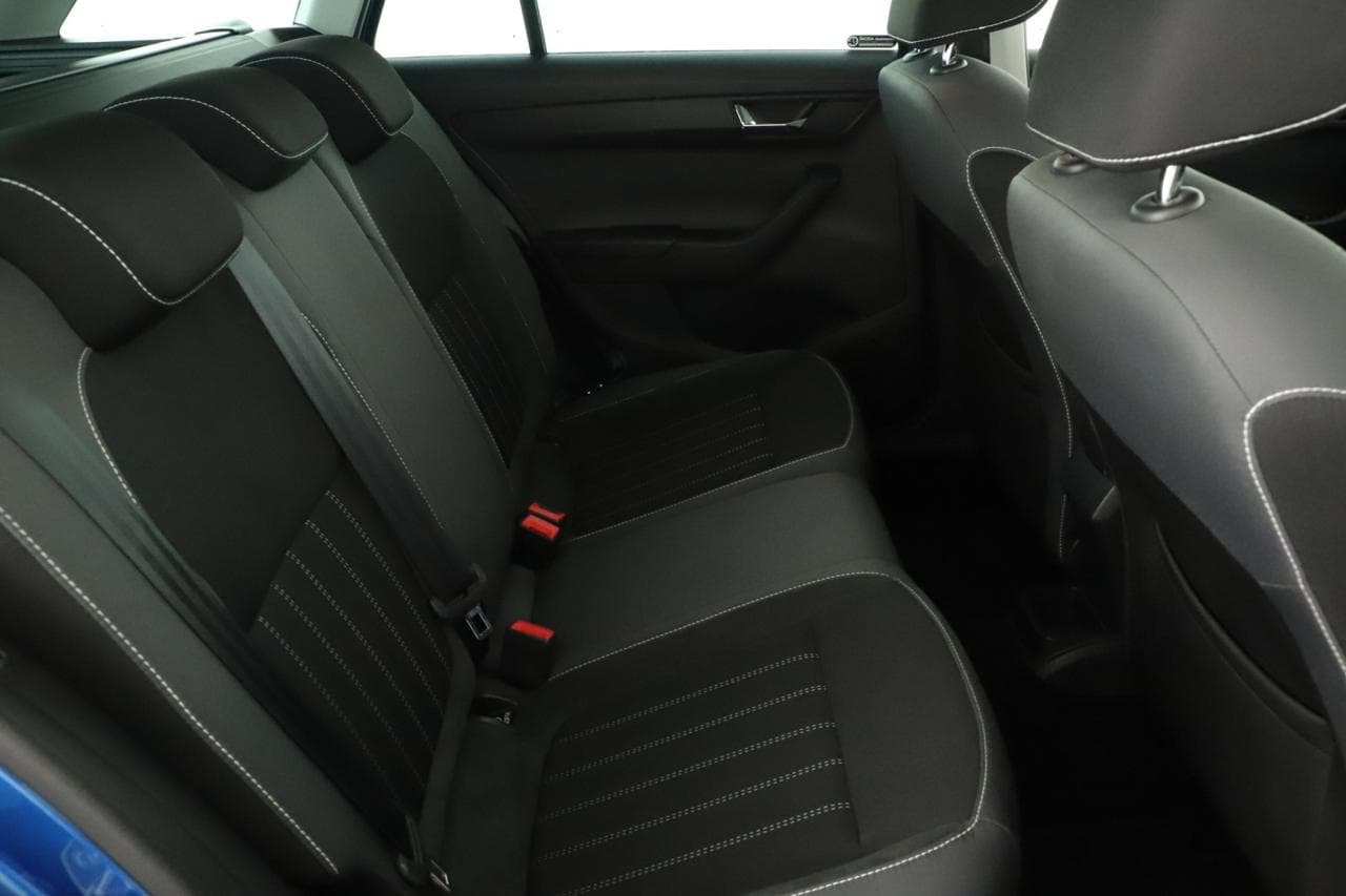 2021 Škoda FABIA - 11