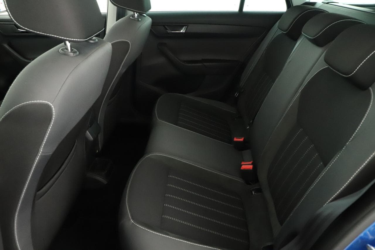 2021 Škoda FABIA - 12