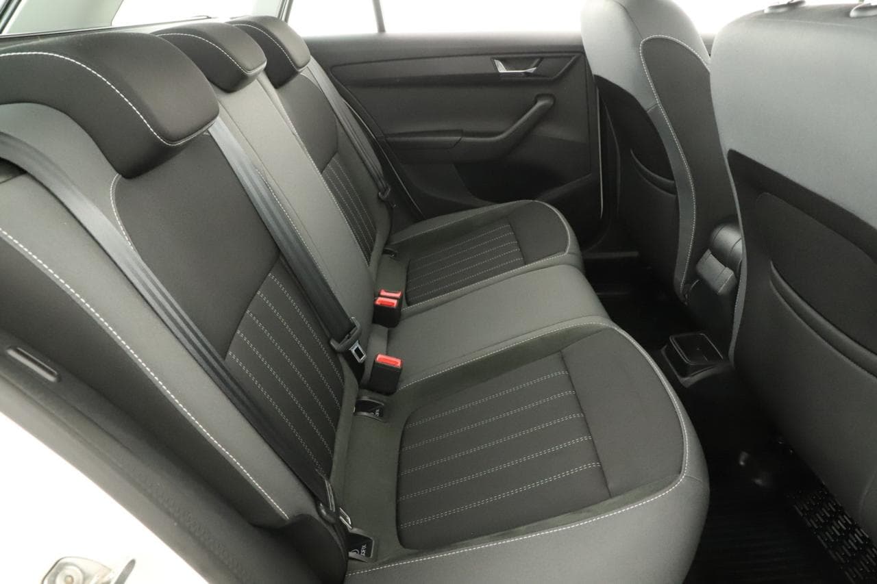 2019 Škoda FABIA - 11