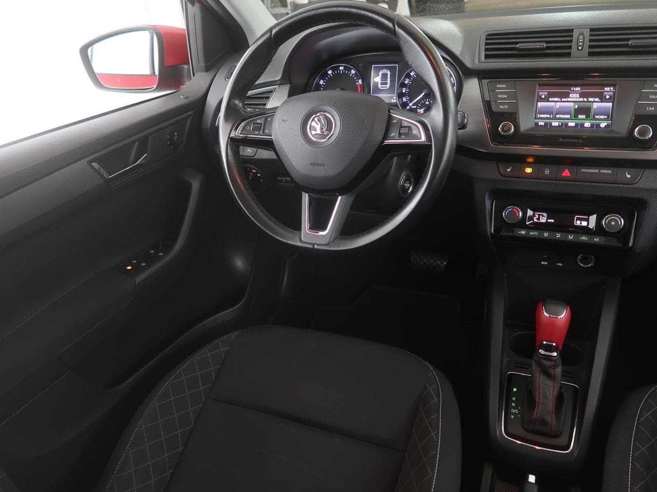 2015 Škoda FABIA - 9