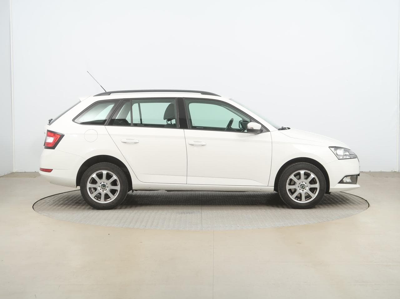 2018 Škoda FABIA - 8