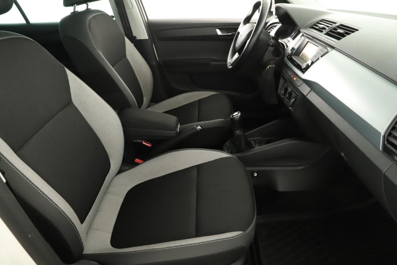 2018 Škoda FABIA - 11