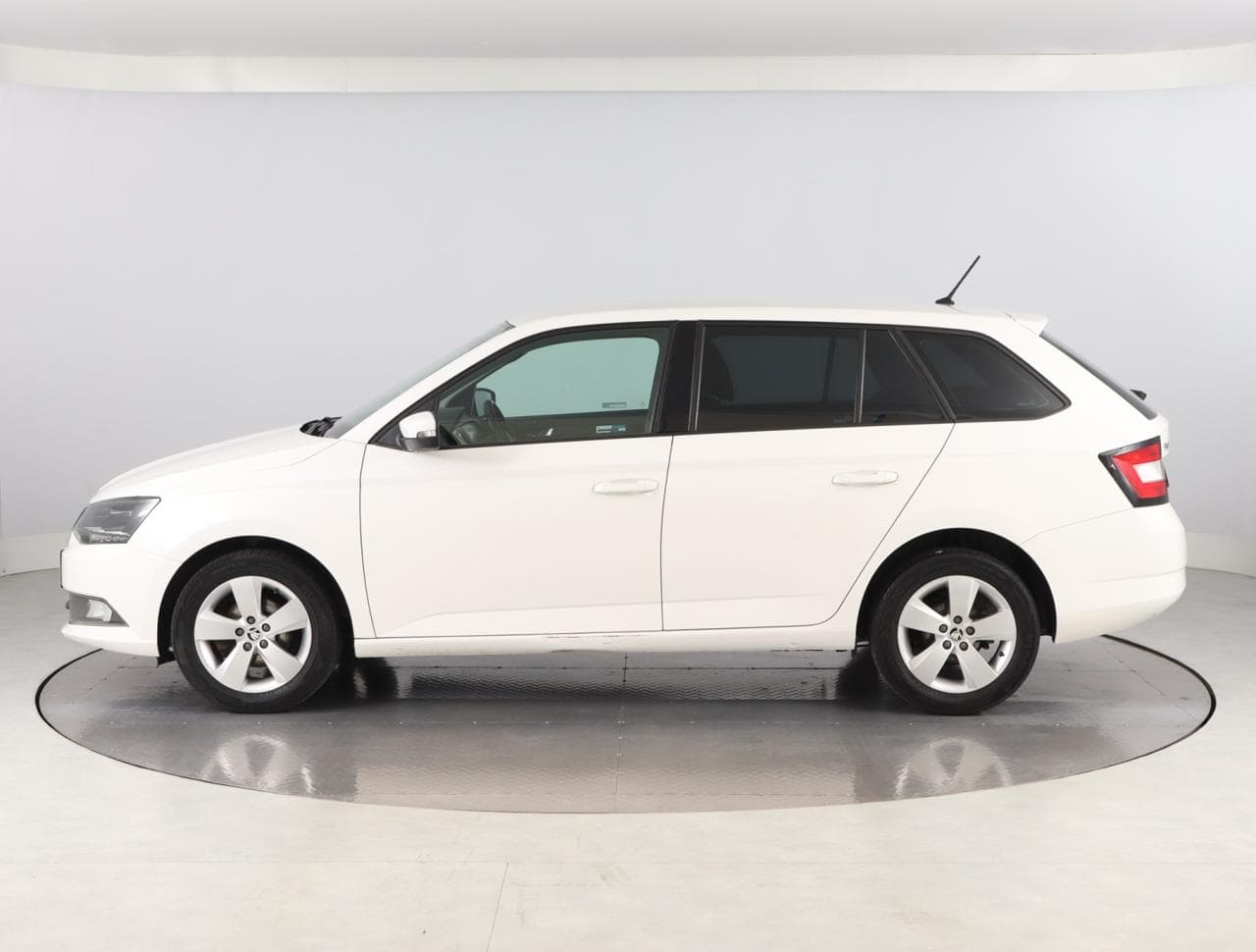 2018 Škoda FABIA - 4