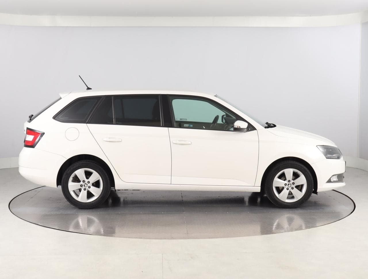 2018 Škoda FABIA - 8