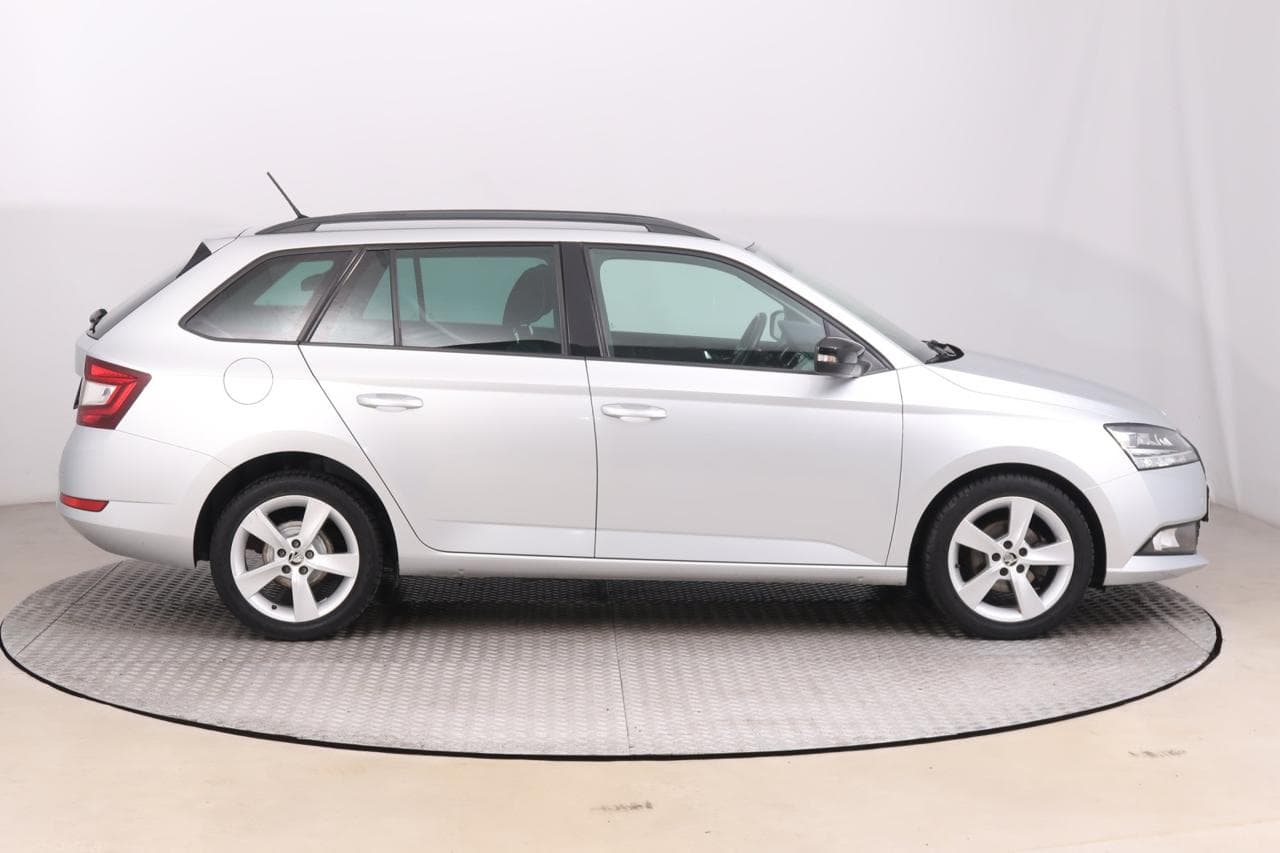 2021 Škoda FABIA - 8