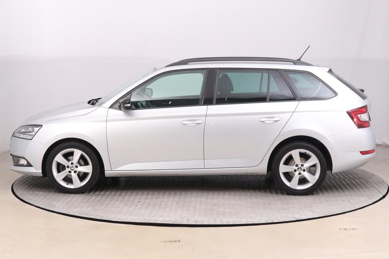 2021 Škoda FABIA - 4