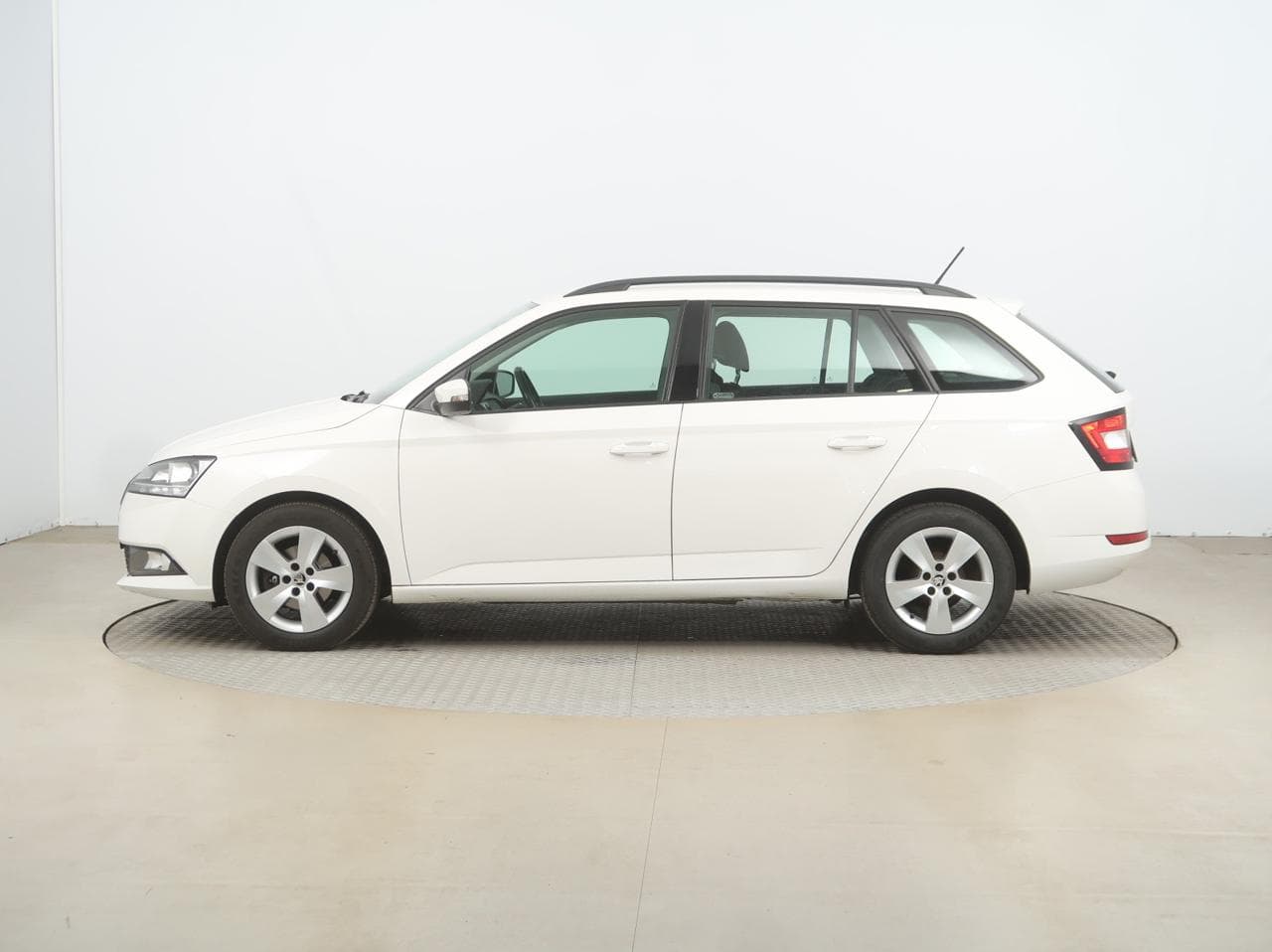 2021 Škoda FABIA - 4