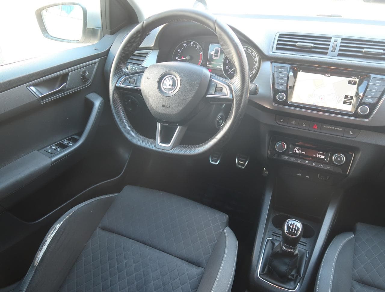 2016 Škoda FABIA - 9