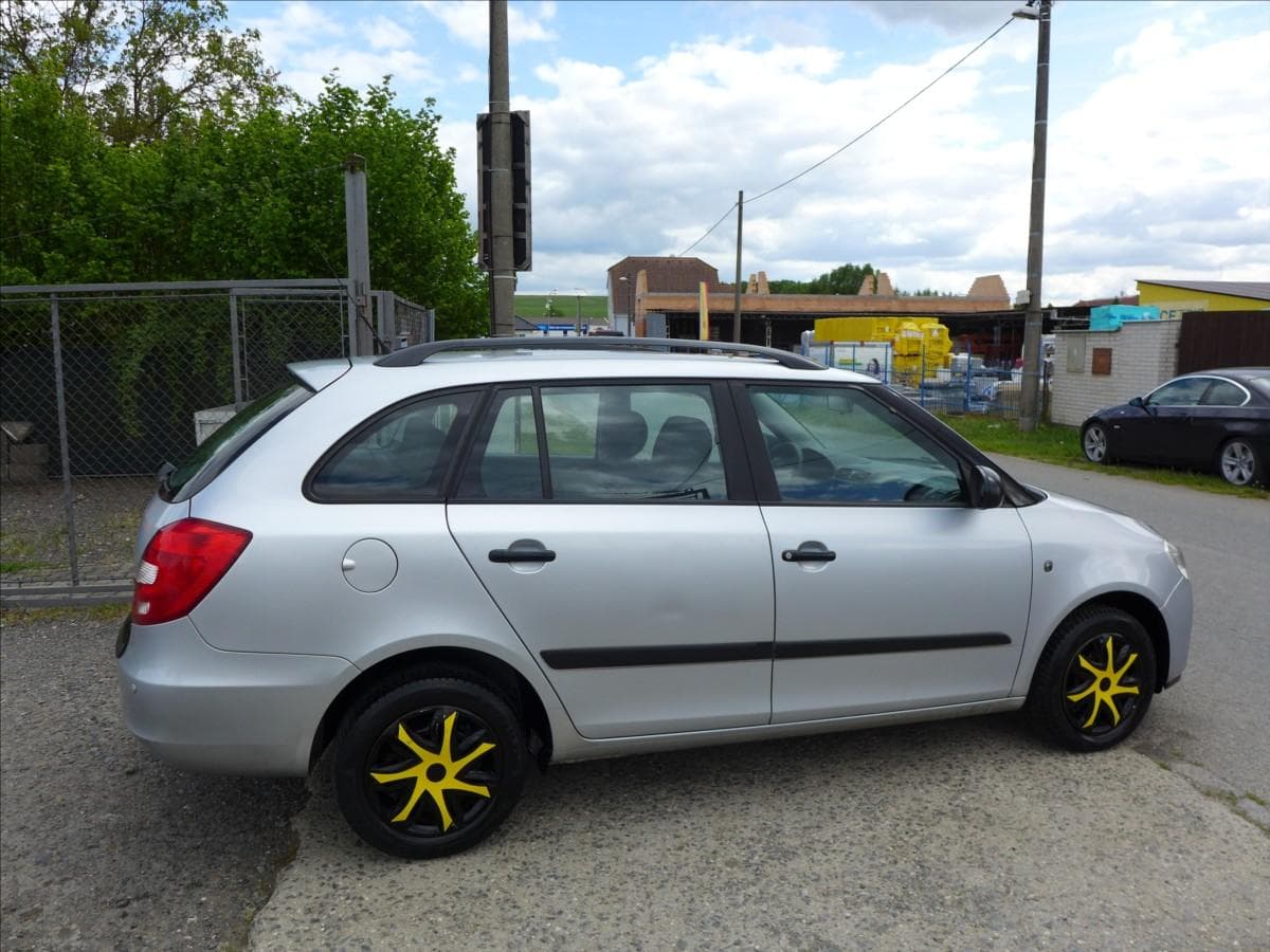 2009 Škoda FABIA - 5