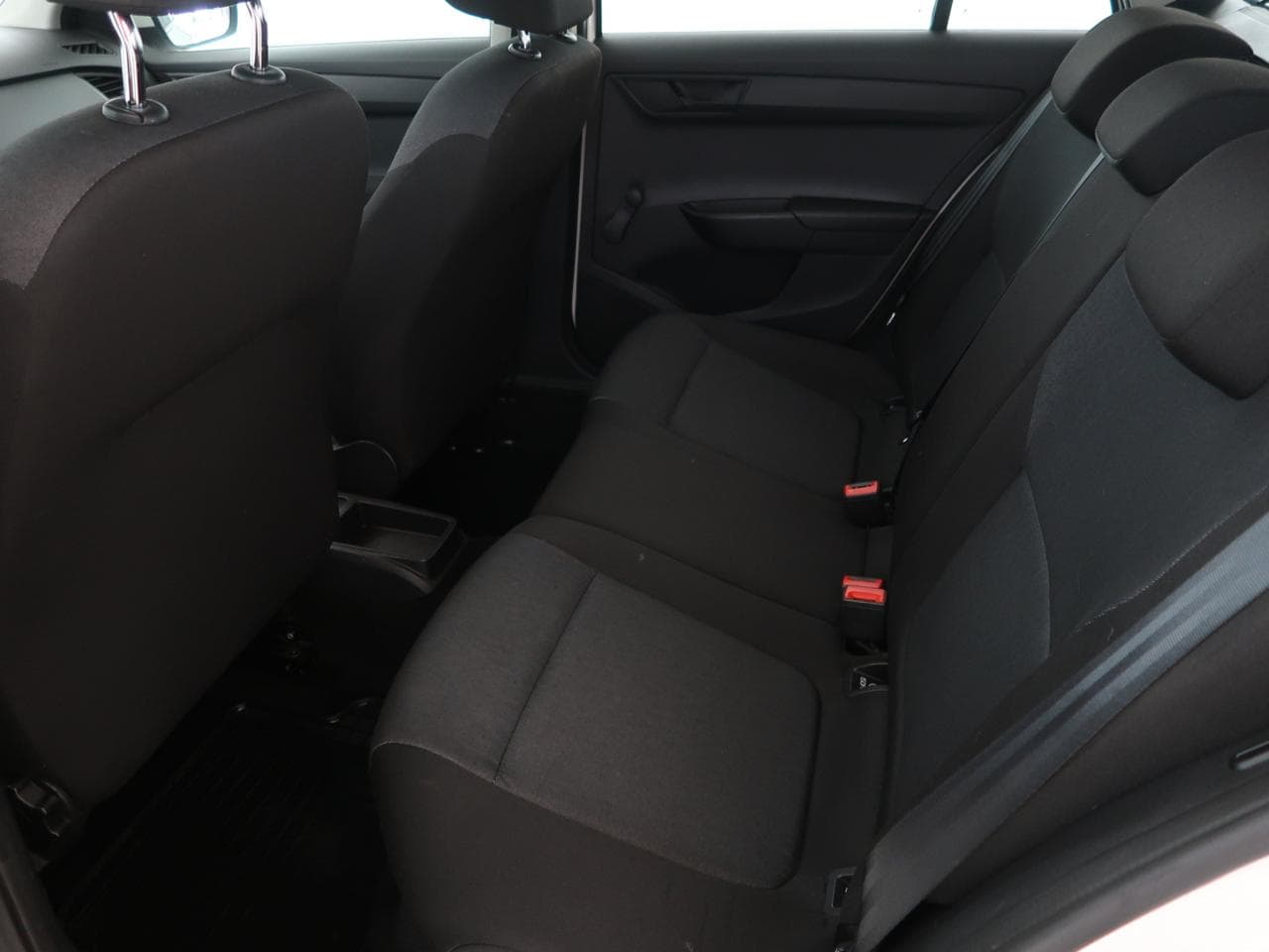 2015 Škoda FABIA - 15