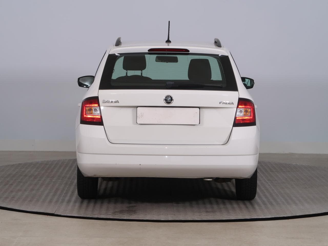 2015 Škoda FABIA - 6