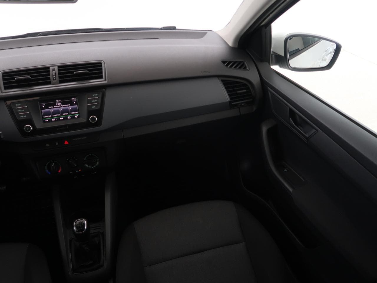 2015 Škoda FABIA - 11