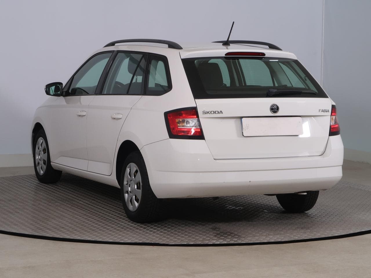 2015 Škoda FABIA - 5