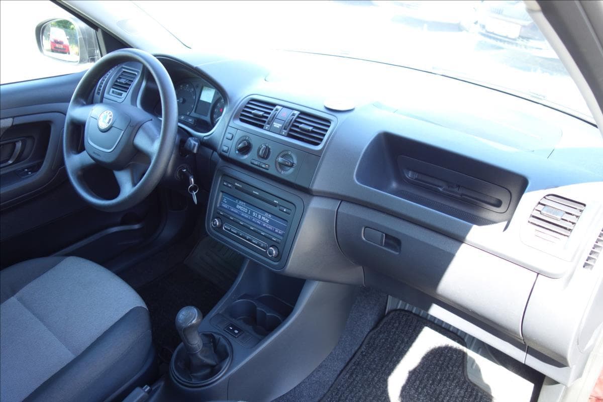 2012 Škoda FABIA - 11