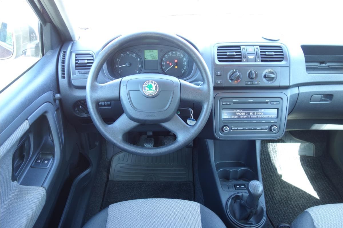 2012 Škoda FABIA - 16