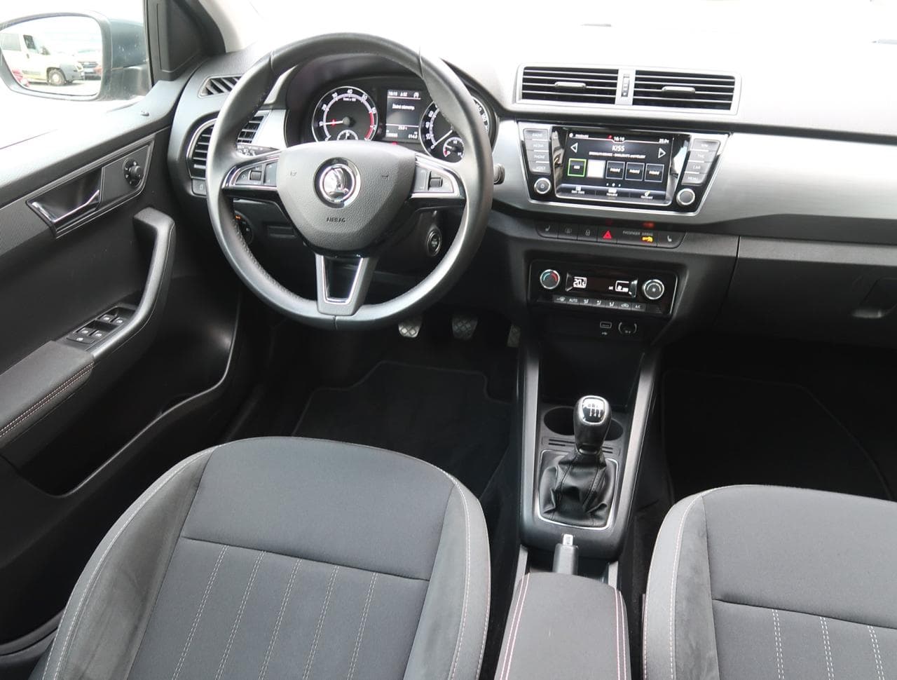 2019 Škoda FABIA - 9