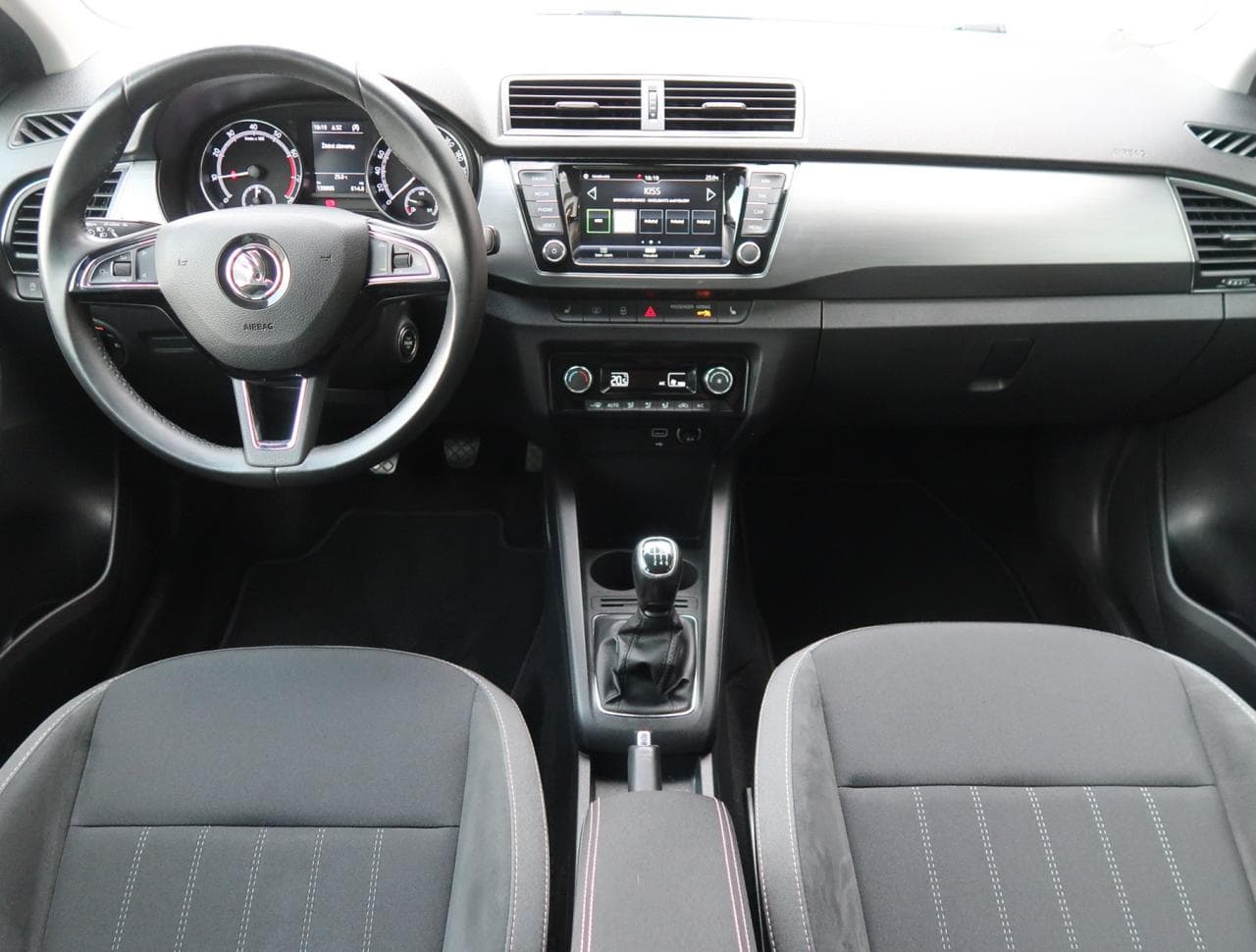 2019 Škoda FABIA - 10