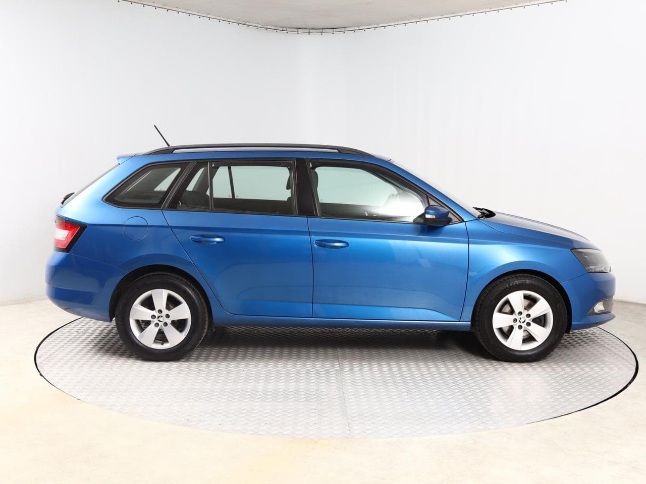 2017 Škoda FABIA - 8