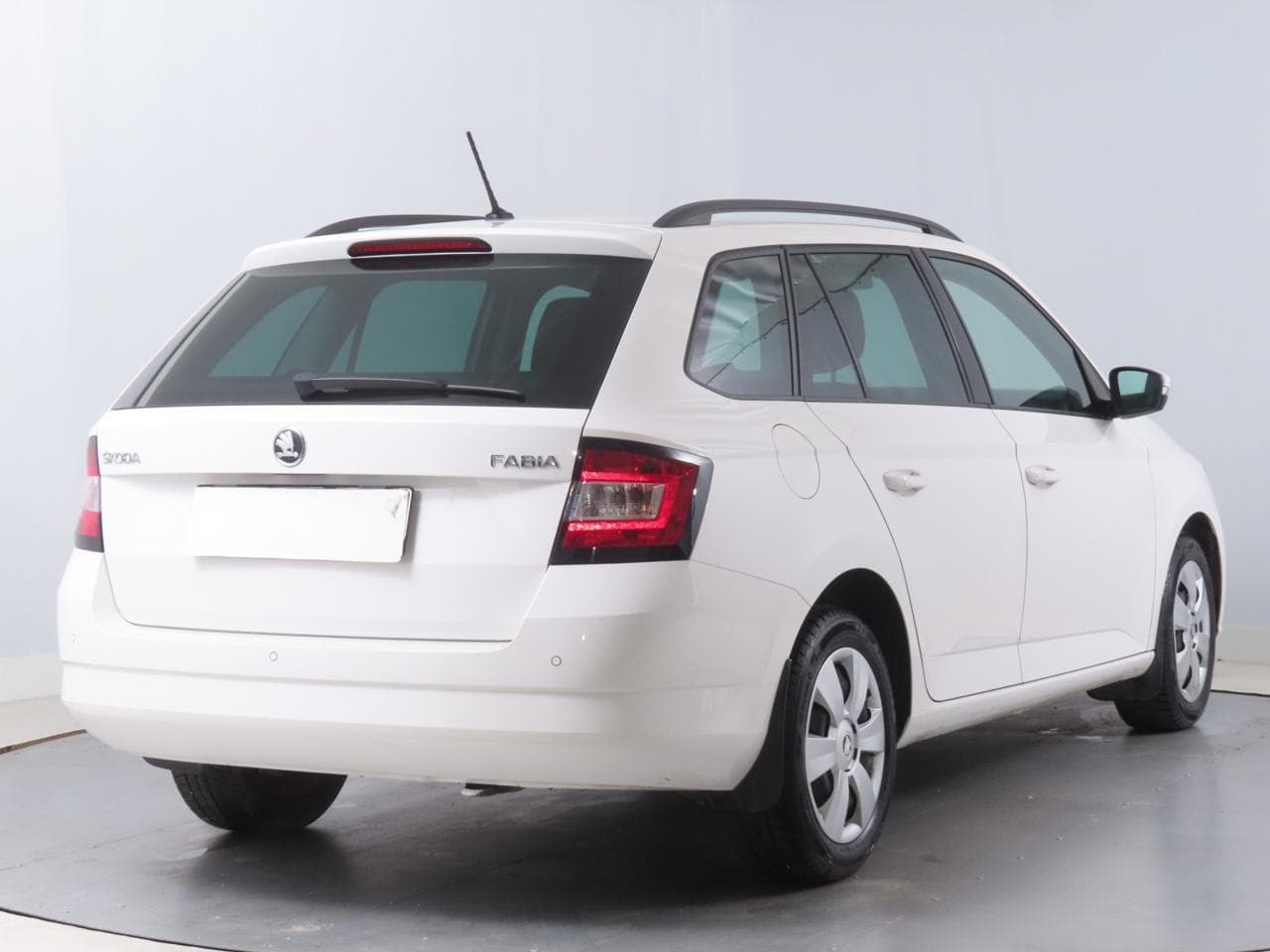 2017 Škoda FABIA - 7