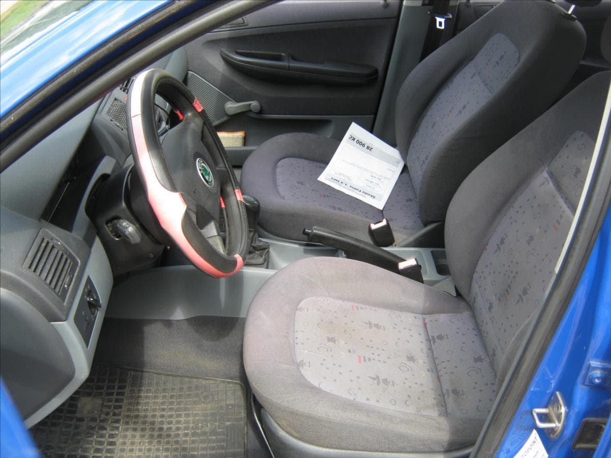 2002 Škoda FABIA - 10