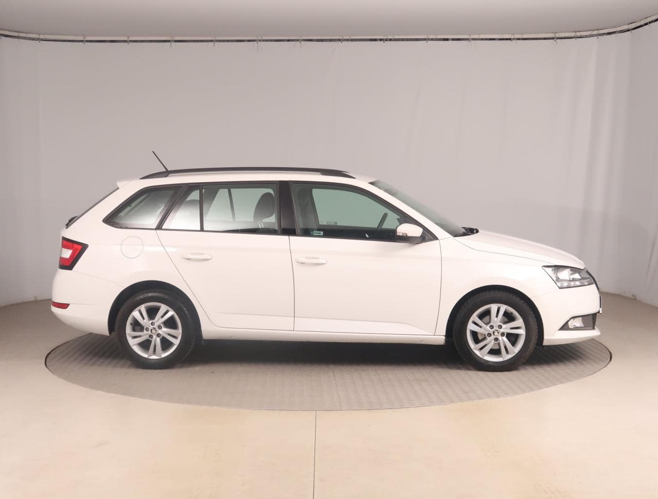 2021 Škoda FABIA - 8