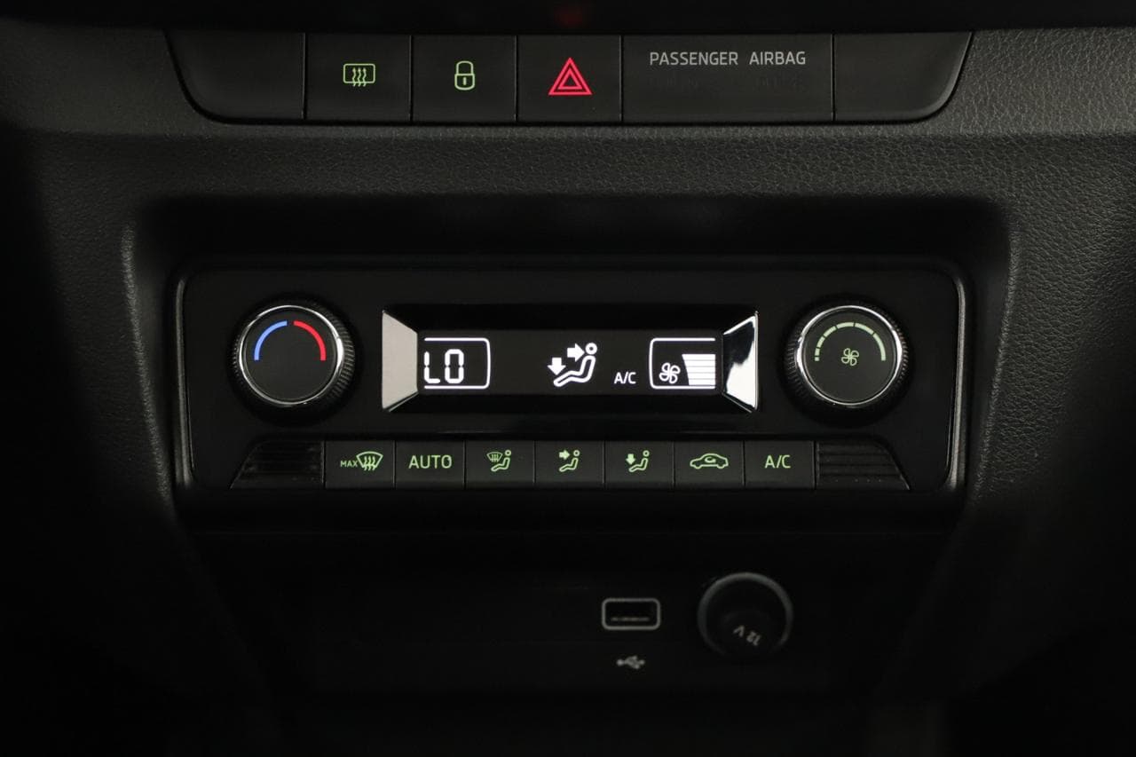 2019 Škoda FABIA - 38