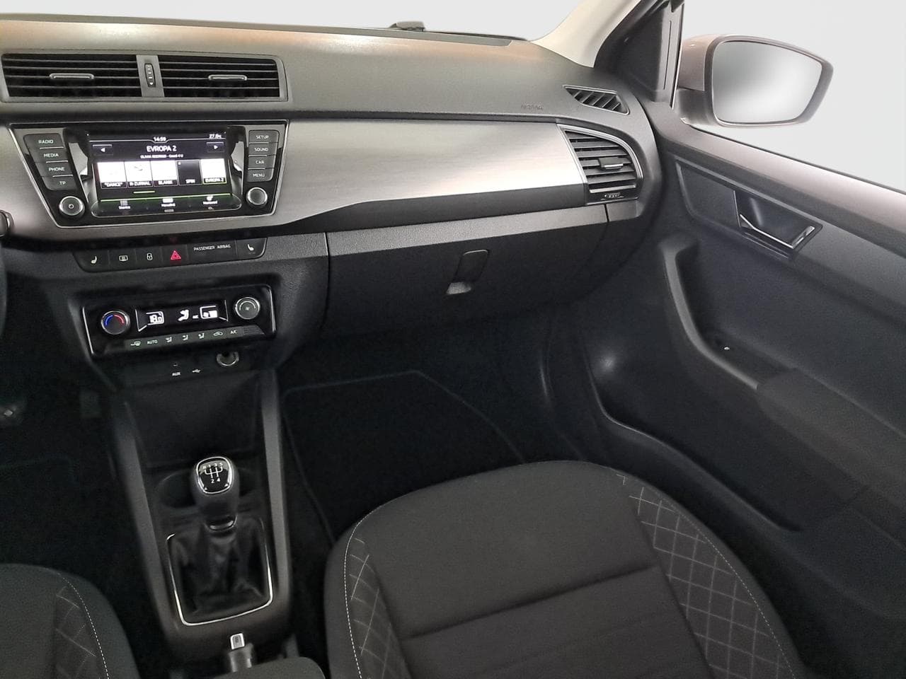 2016 Škoda FABIA - 11