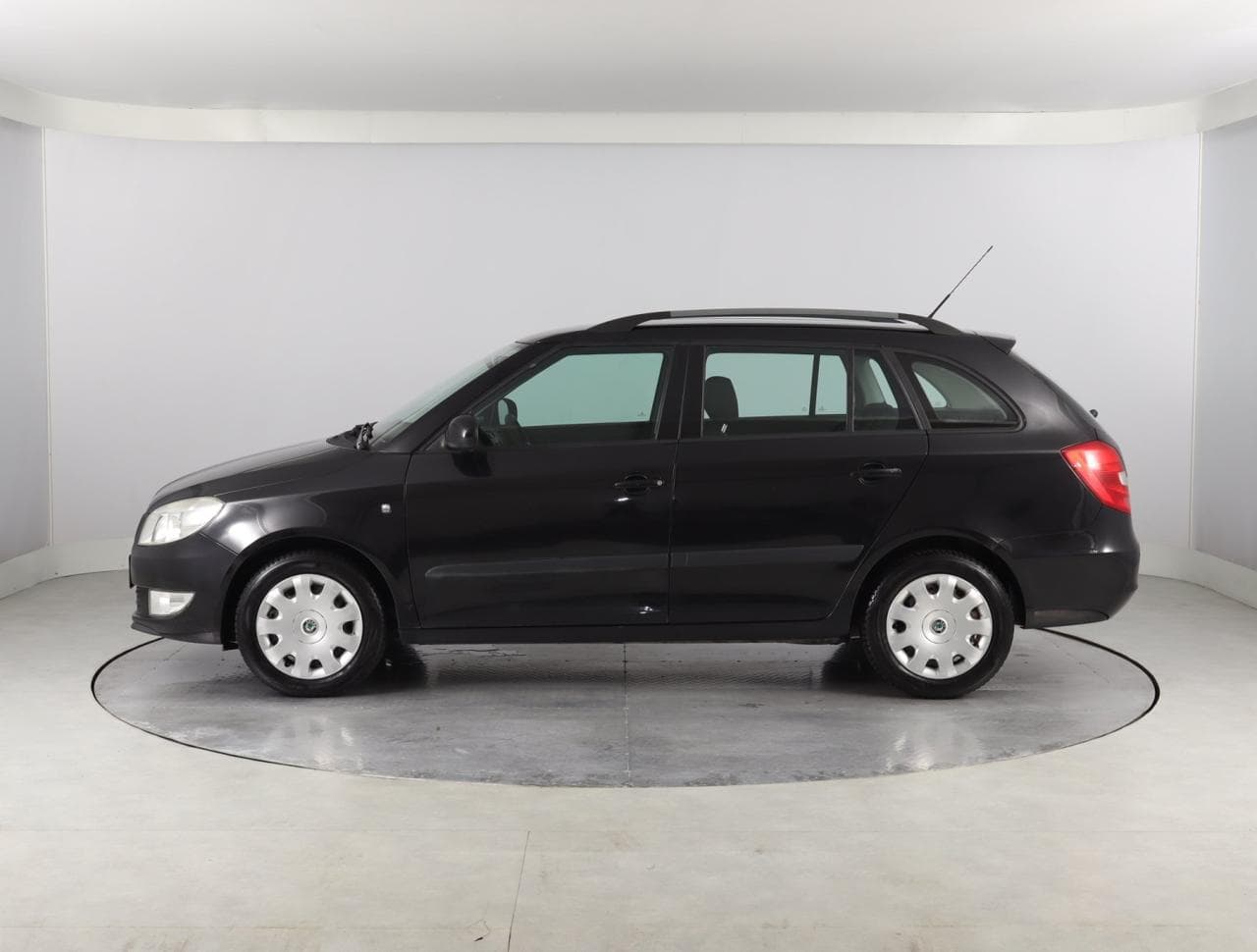 2010 Škoda FABIA - 4