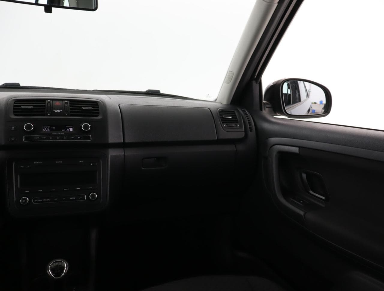 2010 Škoda FABIA - 11