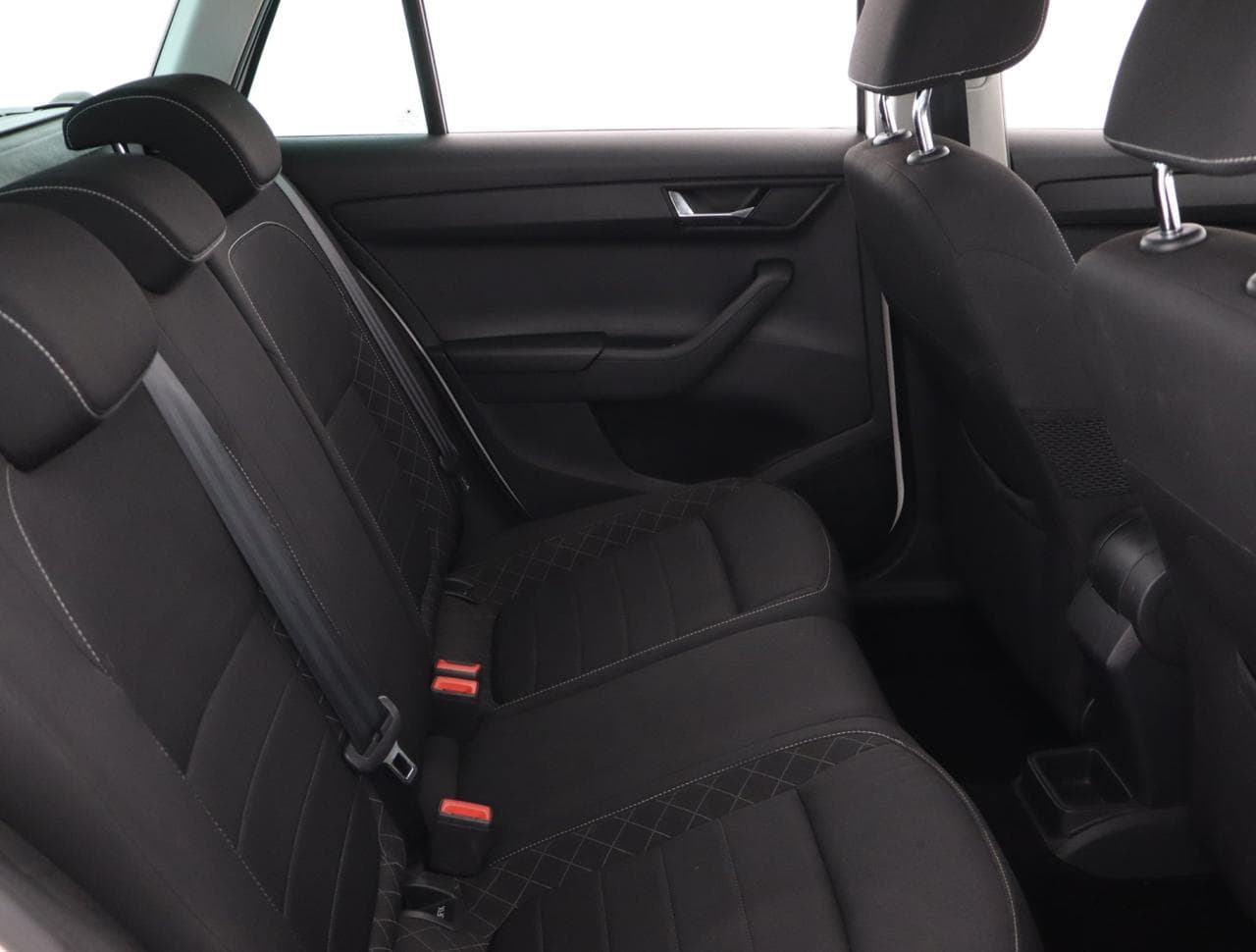 2015 Škoda FABIA - 13