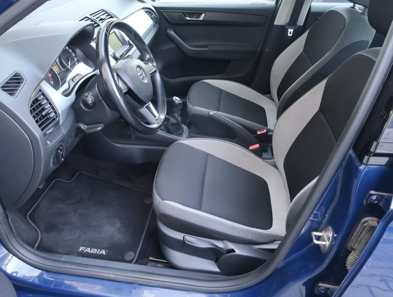 2017 Škoda FABIA - 16