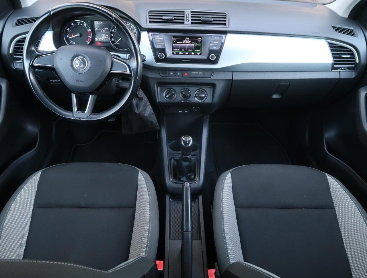 2017 Škoda FABIA - 10