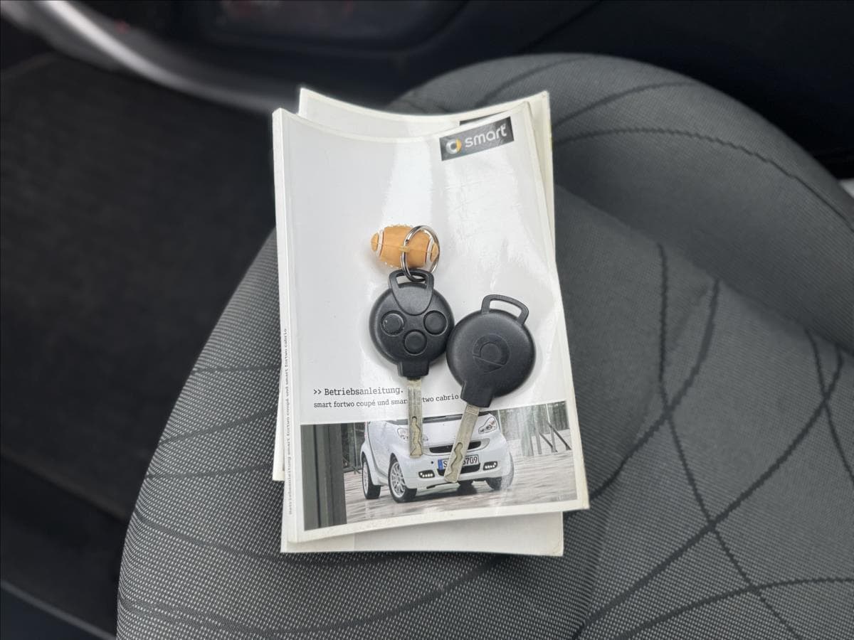 2012 Smart FORTWO - 13